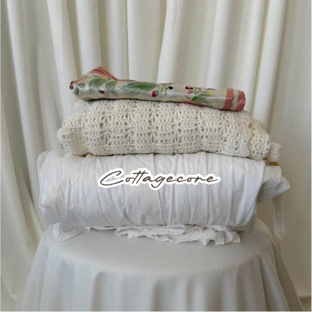 THE ROMANTIC COTTAGECORE BUNDLE Size Small - Picture 3 of 8